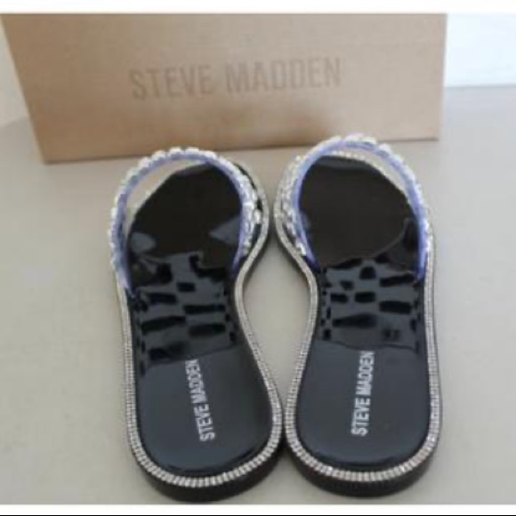 New Steve Madden Sandals - Picture 3 of 6